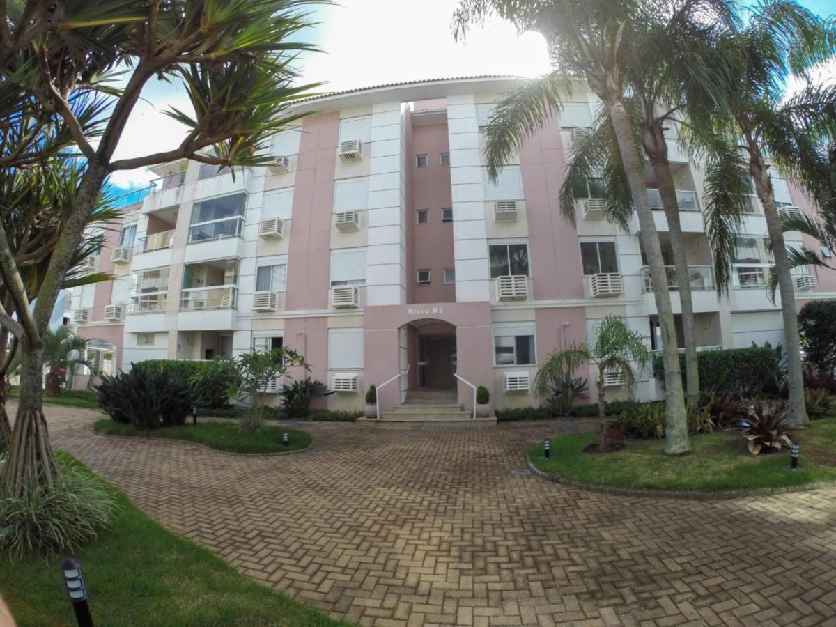 Villa Giardino: Beachfront Condo with Pool and Sports Facilities Florianopolis Exterior photo