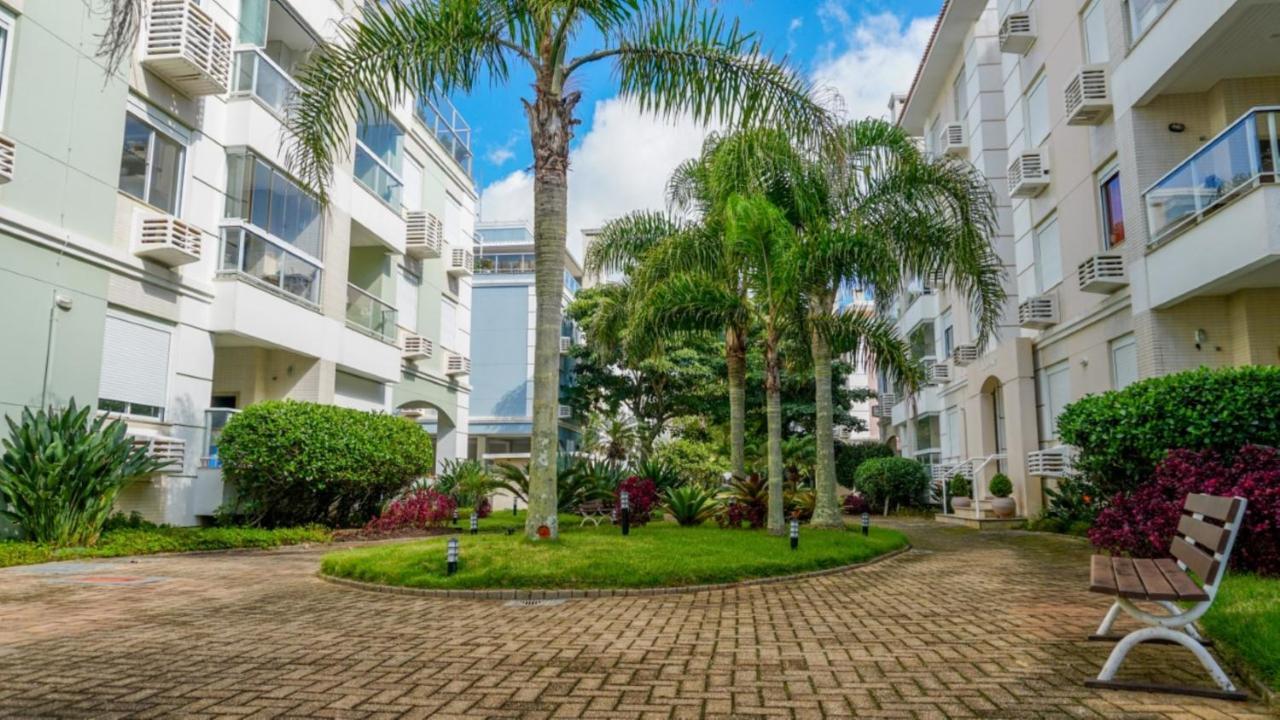 Villa Giardino: Beachfront Condo with Pool and Sports Facilities Florianopolis Exterior photo